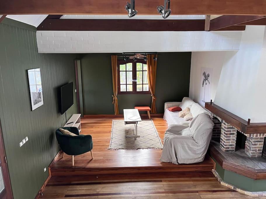 Magnifique Villa Creole Villa Ti Bout Bois Avec Cheminee Au Tevelave Les Avirons エクステリア 写真