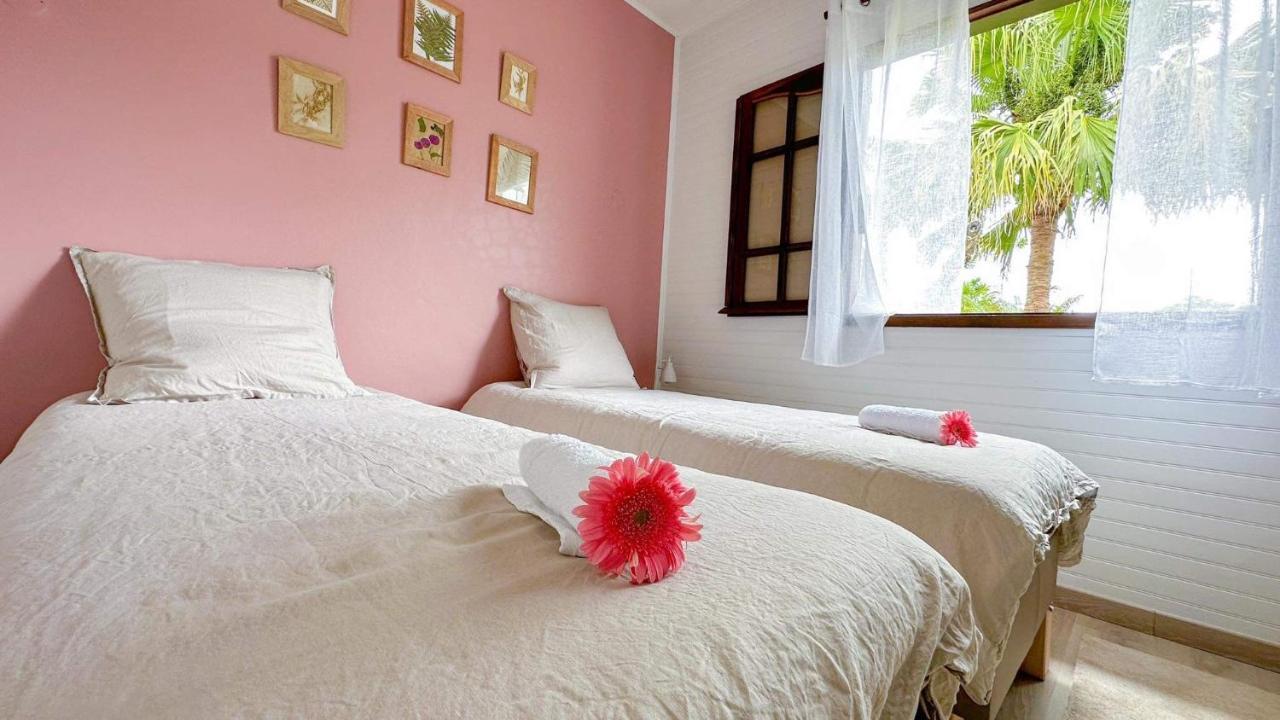 Magnifique Villa Creole Villa Ti Bout Bois Avec Cheminee Au Tevelave Les Avirons エクステリア 写真