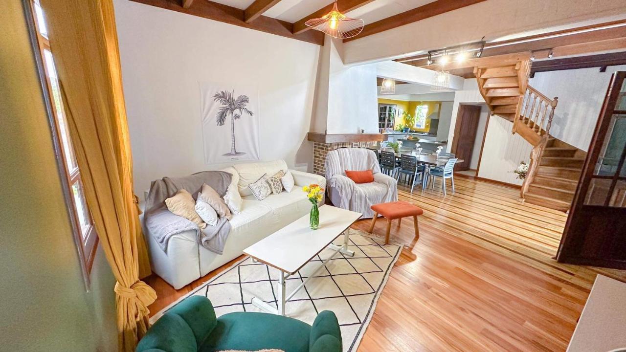 Magnifique Villa Creole Villa Ti Bout Bois Avec Cheminee Au Tevelave Les Avirons エクステリア 写真